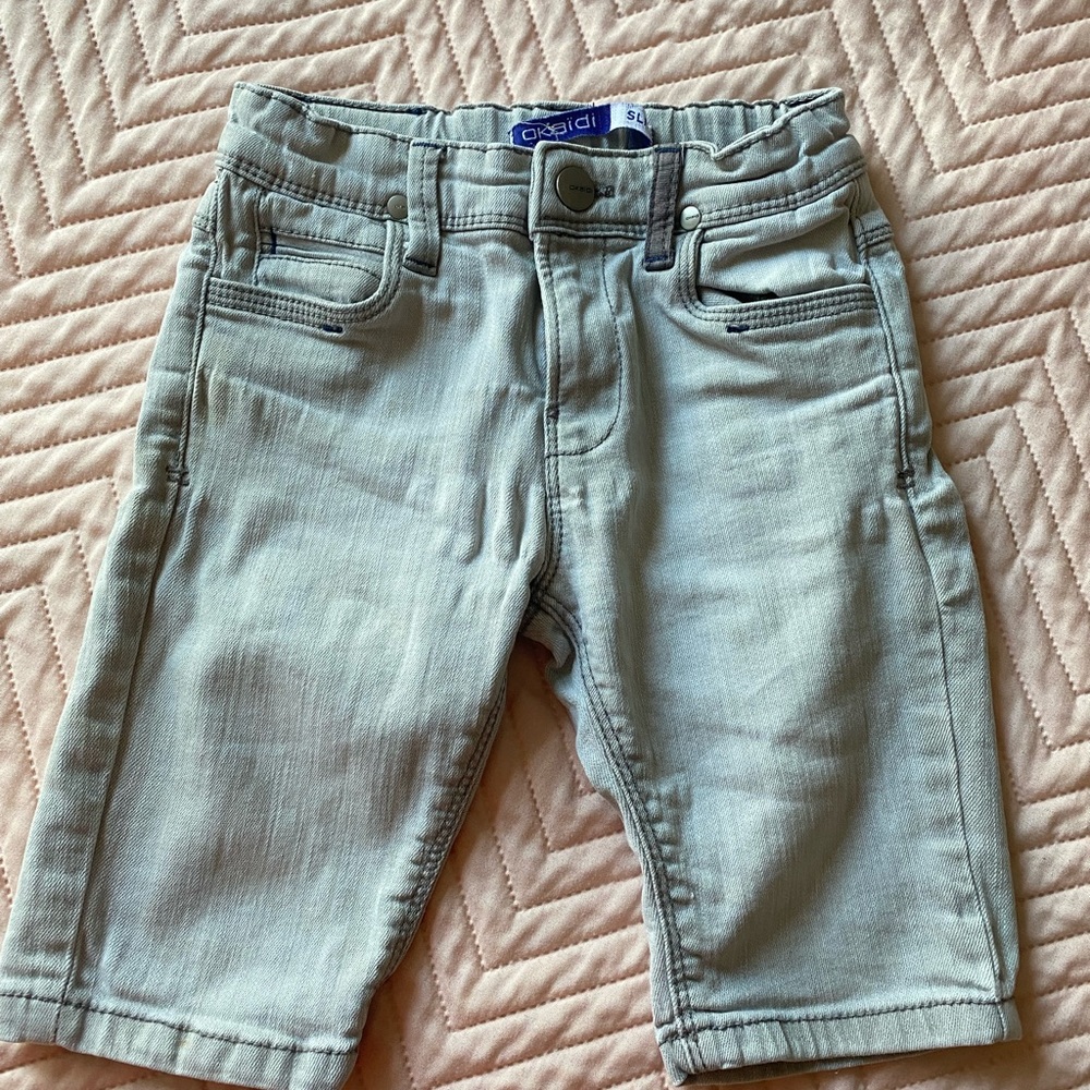Shorts - Picture 4 of 5